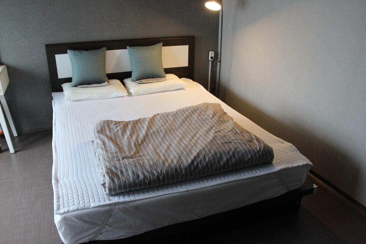 Blue Door Hostel Guesthouse Сокчхо Екстер'єр фото